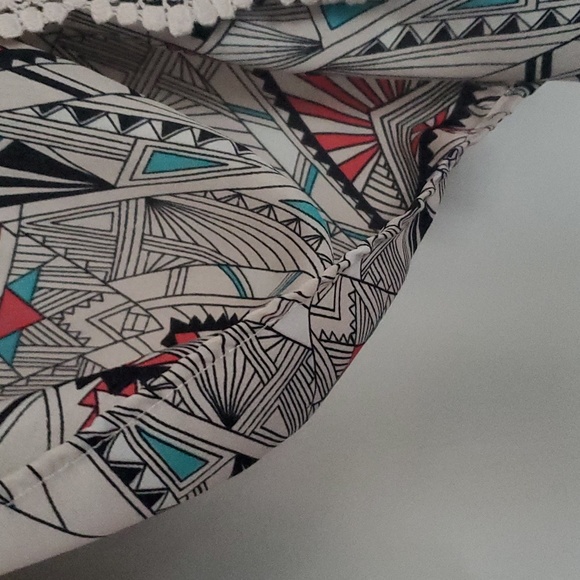 Xhiliration oversized graphic dolman sleeve jacket - Picture 6 of 11